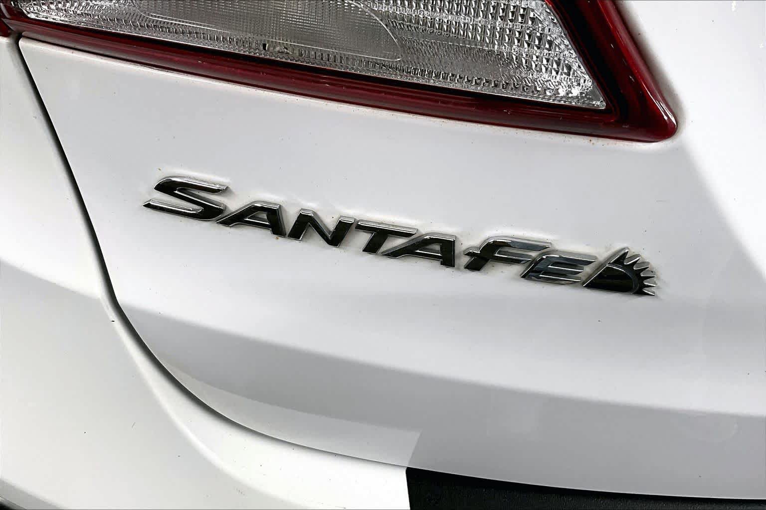 Used 2017 Hyundai Santa Fe Limited AWD/4WD image 10