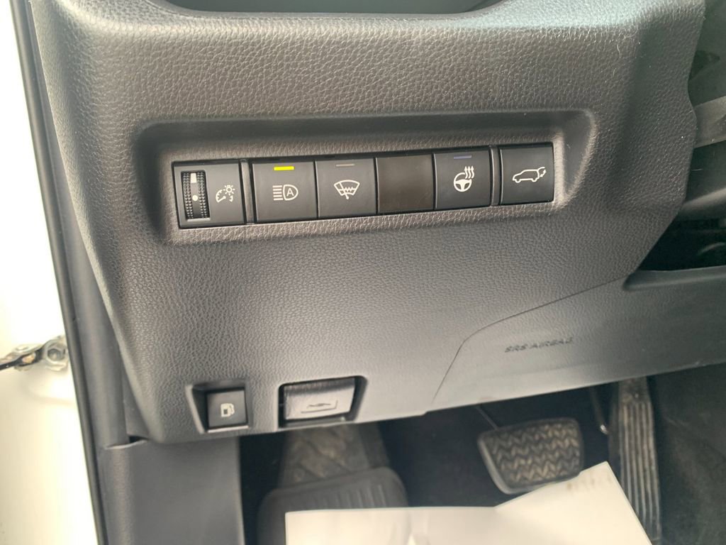 Used 2021 Toyota RAV4 XSE w/ XSE Grade Weather Package image 33