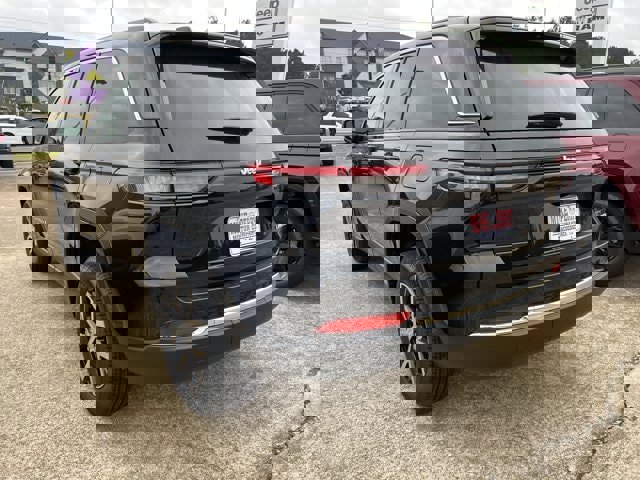 New 2025 Jeep Grand Cherokee Limited image 4