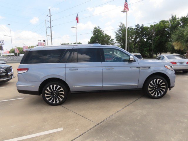 Used 2024 Lincoln Navigator L Black Label AWD/4WD image 8