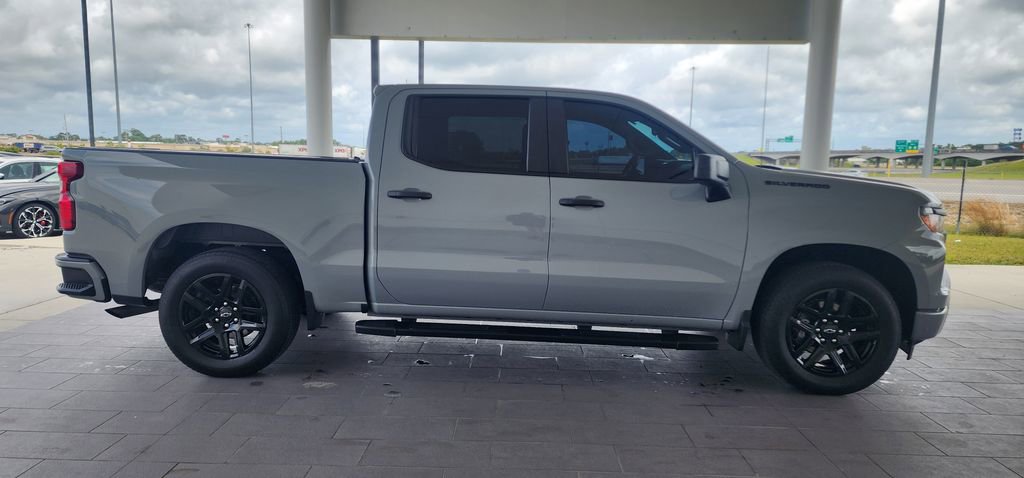Used 2024 Chevrolet Silverado 1500 Custom w/ LPO, Dark Essentials Package RWD image 7