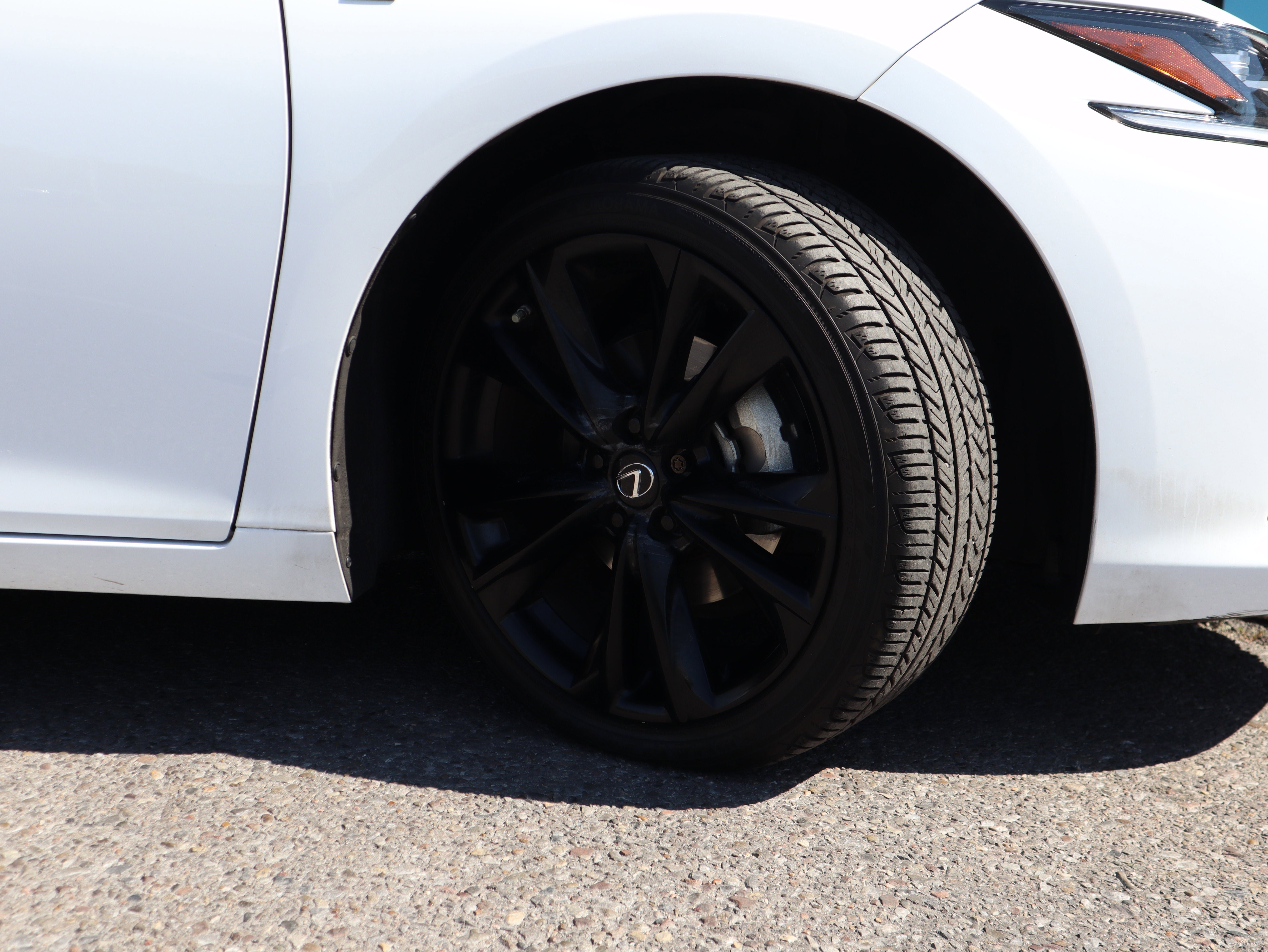 Used 2022 Lexus ES 350 F Sport w/ Accessory Package FWD image 13