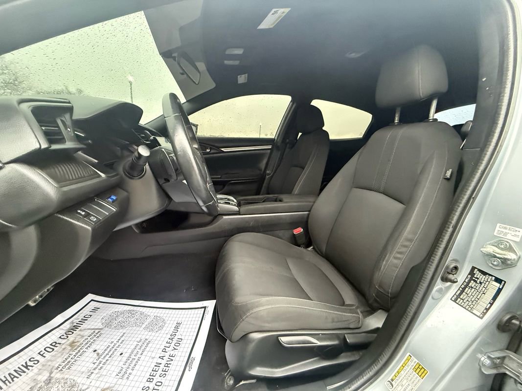 Used 2018 Honda Civic Sport image 9