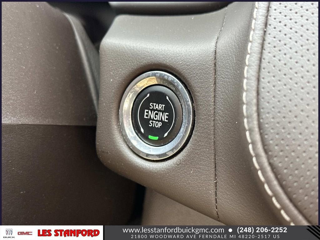 Used 2023 GMC Yukon XL SLT w/ SLT Premium Package AWD/4WD image 29