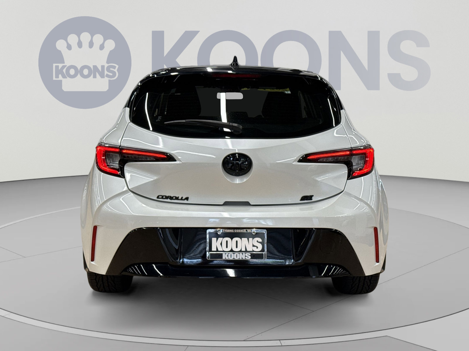 Used 2024 Toyota Corolla SE w/ SE Package FWD image 10