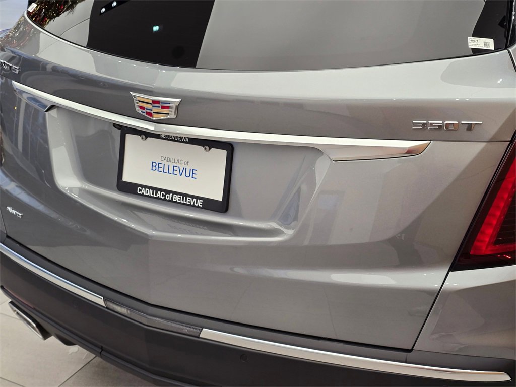 New 2025 Cadillac XT5 Luxury image 13