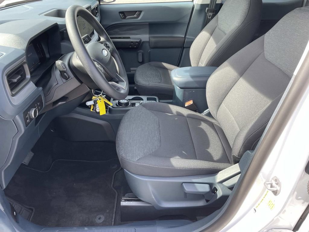 Used 2025 Ford Maverick XL image 14