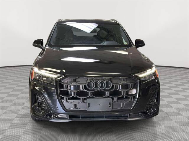 Used 2025 Audi SQ7 Premium Plus AWD/4WD image 7