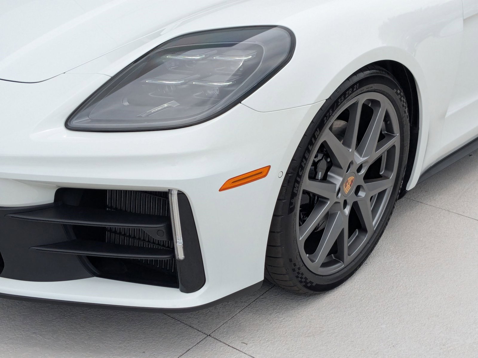 New 2025 Porsche Panamera 4 image 12