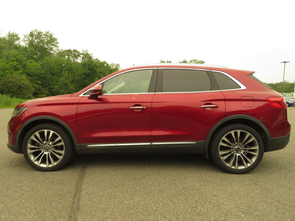 Used 2016 Lincoln MKX Reserve w/ Driver Assistance Package AWD/4WD image 8