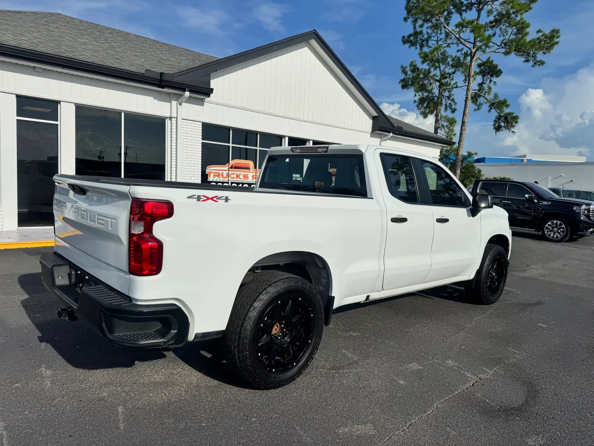 Used 2021 Chevrolet Silverado 1500 W/T w/ WT Fleet Convenience Package AWD/4WD video 2
