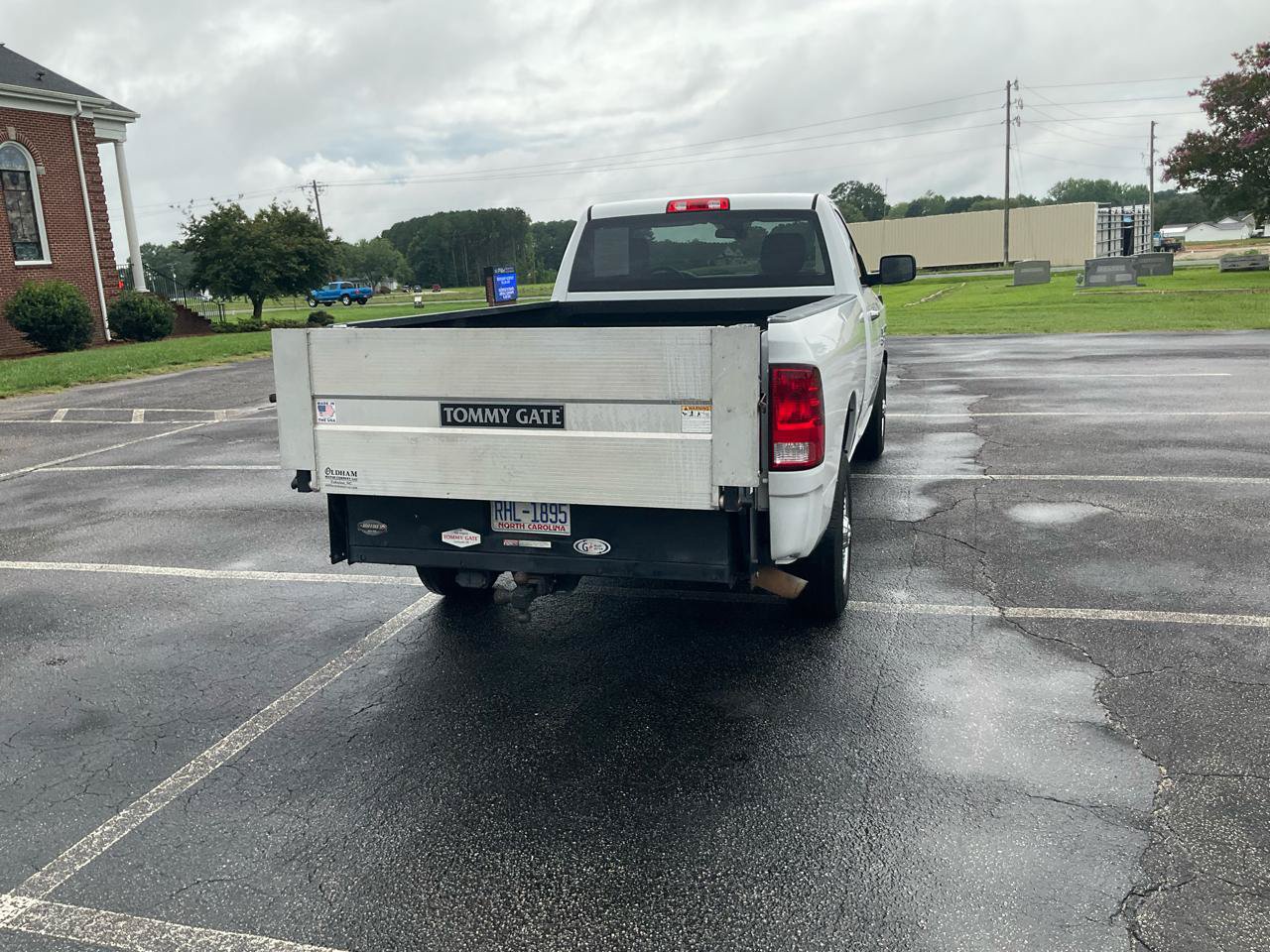 Used 2017 RAM 2500 Tradesman w/ Power & Remote Entry Group RWD image 8