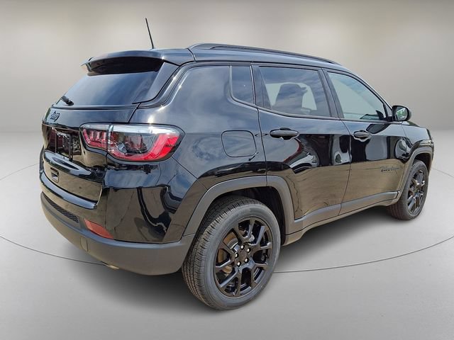 Used 2022 Jeep Compass Latitude w/ Convenience Group AWD/4WD image 11