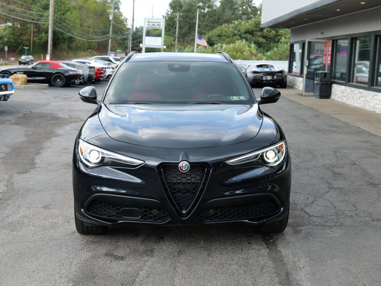 Used 2023 Alfa Romeo Stelvio Veloce image 11