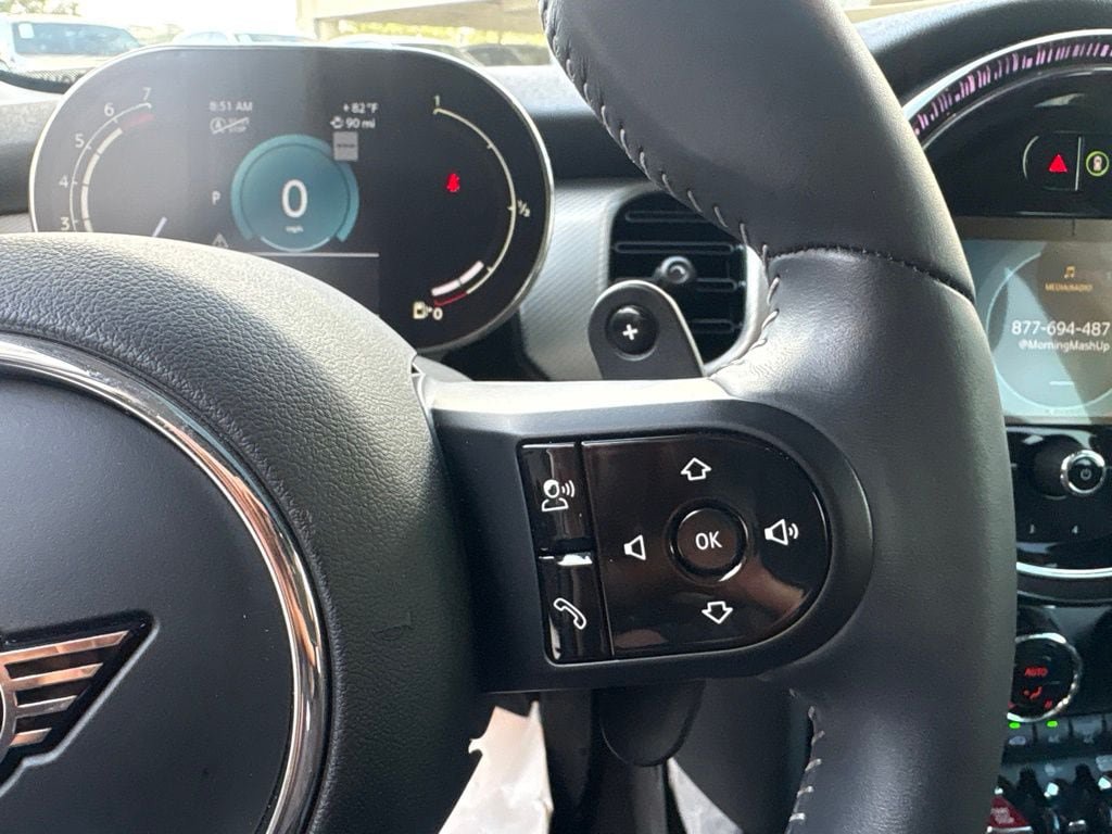 Used 2024 MINI Cooper S w/ Signature Upholstery Package FWD image 22
