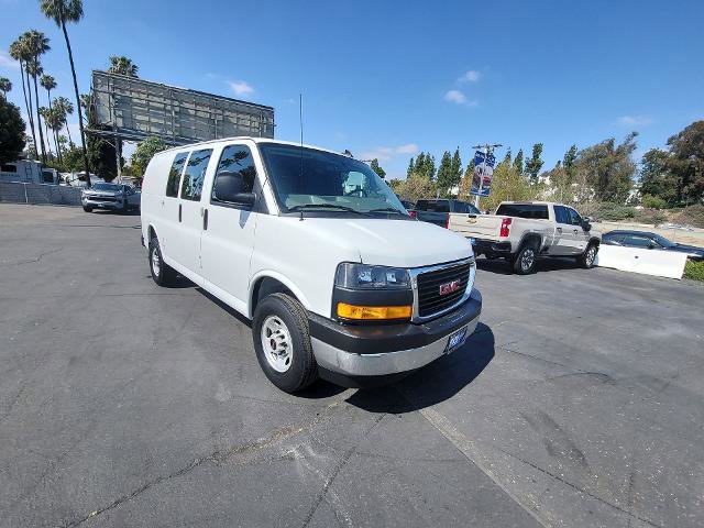 Used 2024 GMC Savana 2500 w/ Driver Convenience Package image 2