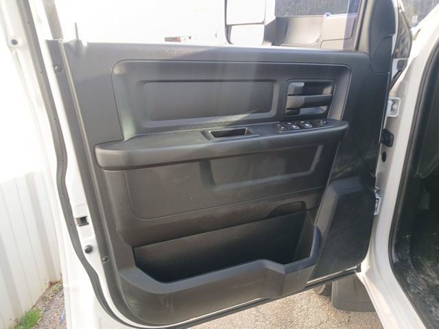 Used 2016 RAM 3500 Tradesman w/ Chrome Appearance Group image 5