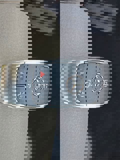 Used 2023 Mercedes-Benz EQB 250+ EQB 250+ w/ Exclusive Package image 33