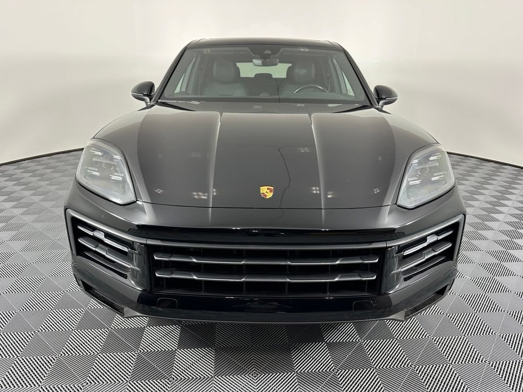 Certified 2024 Porsche Cayenne AWD/4WD image 8