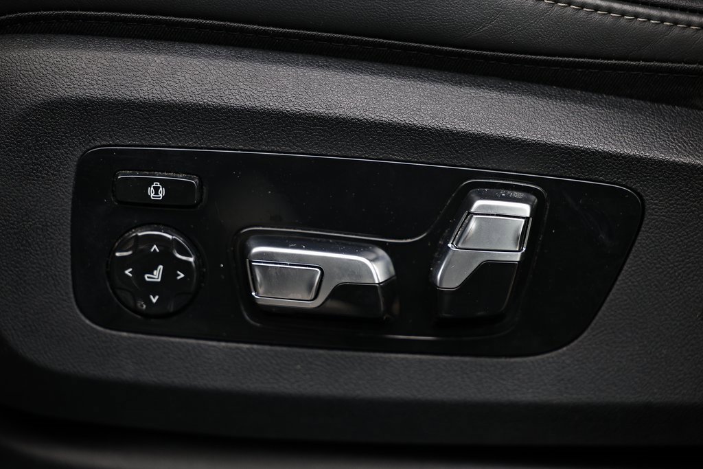 Used 2025 BMW X5 sDrive40i w/ Climate Comfort Package image 24