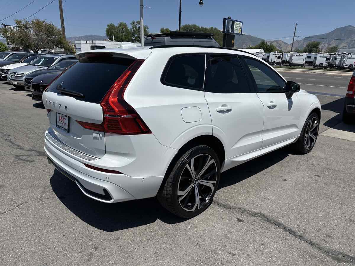 Used 2022 Volvo XC60 T8 R-Design w/ Advanced Package image 6