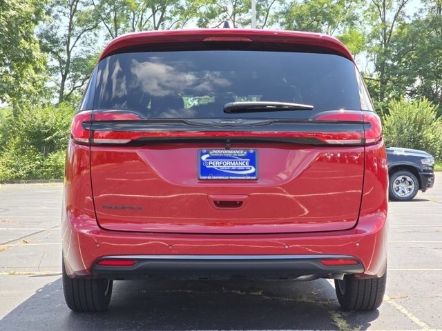 New 2026 Chrysler Pacifica Select image 23