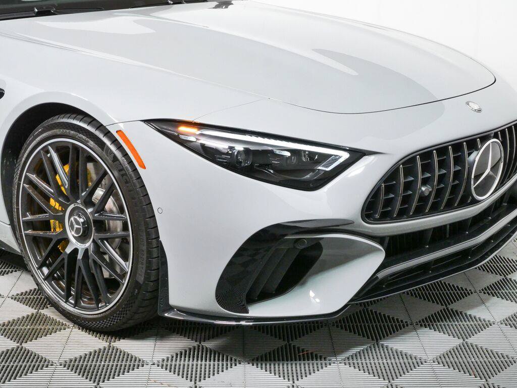 Used 2025 Mercedes-Benz SL 63 AMG 4MATIC image 40