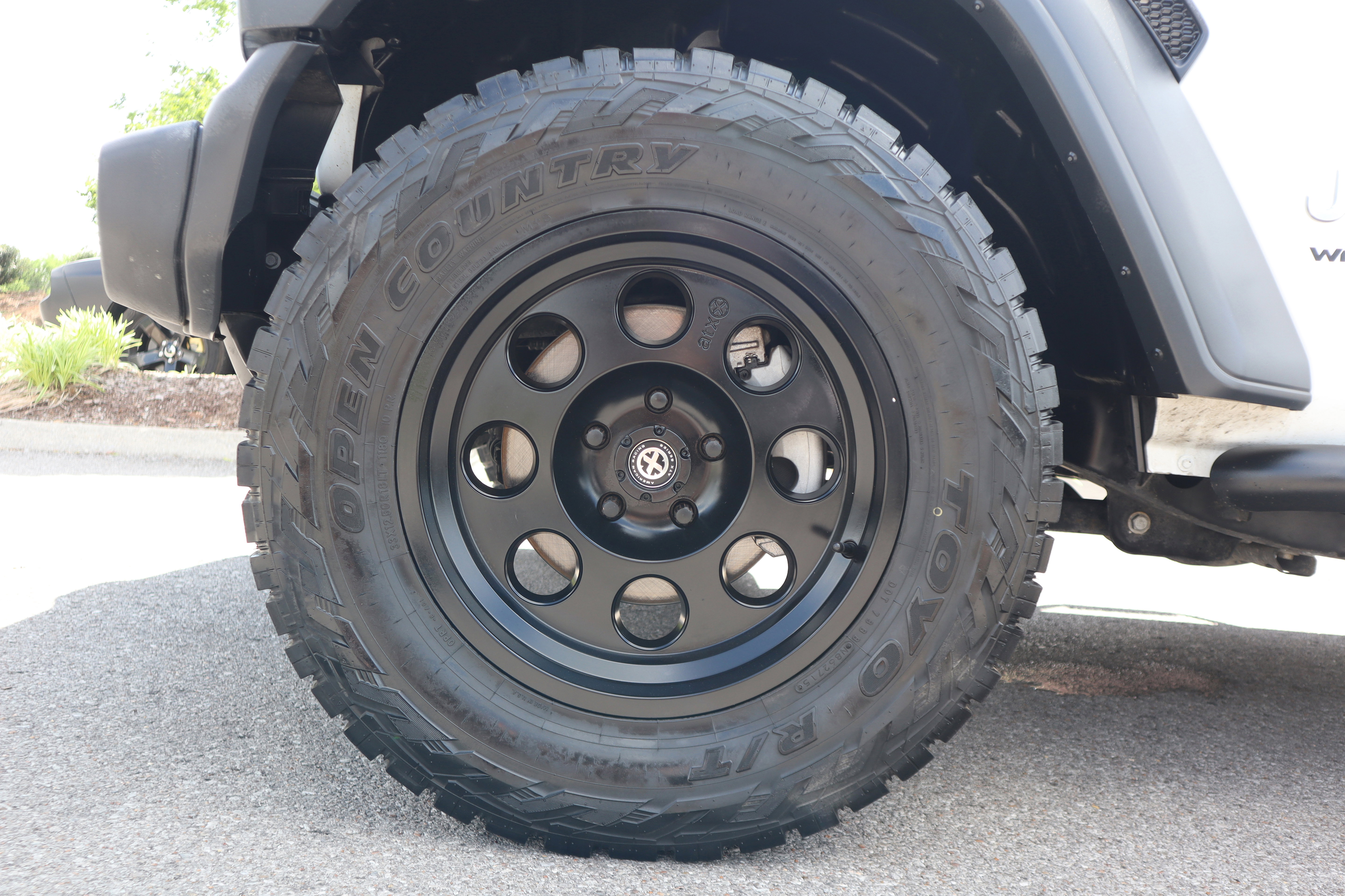 Used 2018 Jeep Wrangler Unlimited Sport AWD/4WD image 11