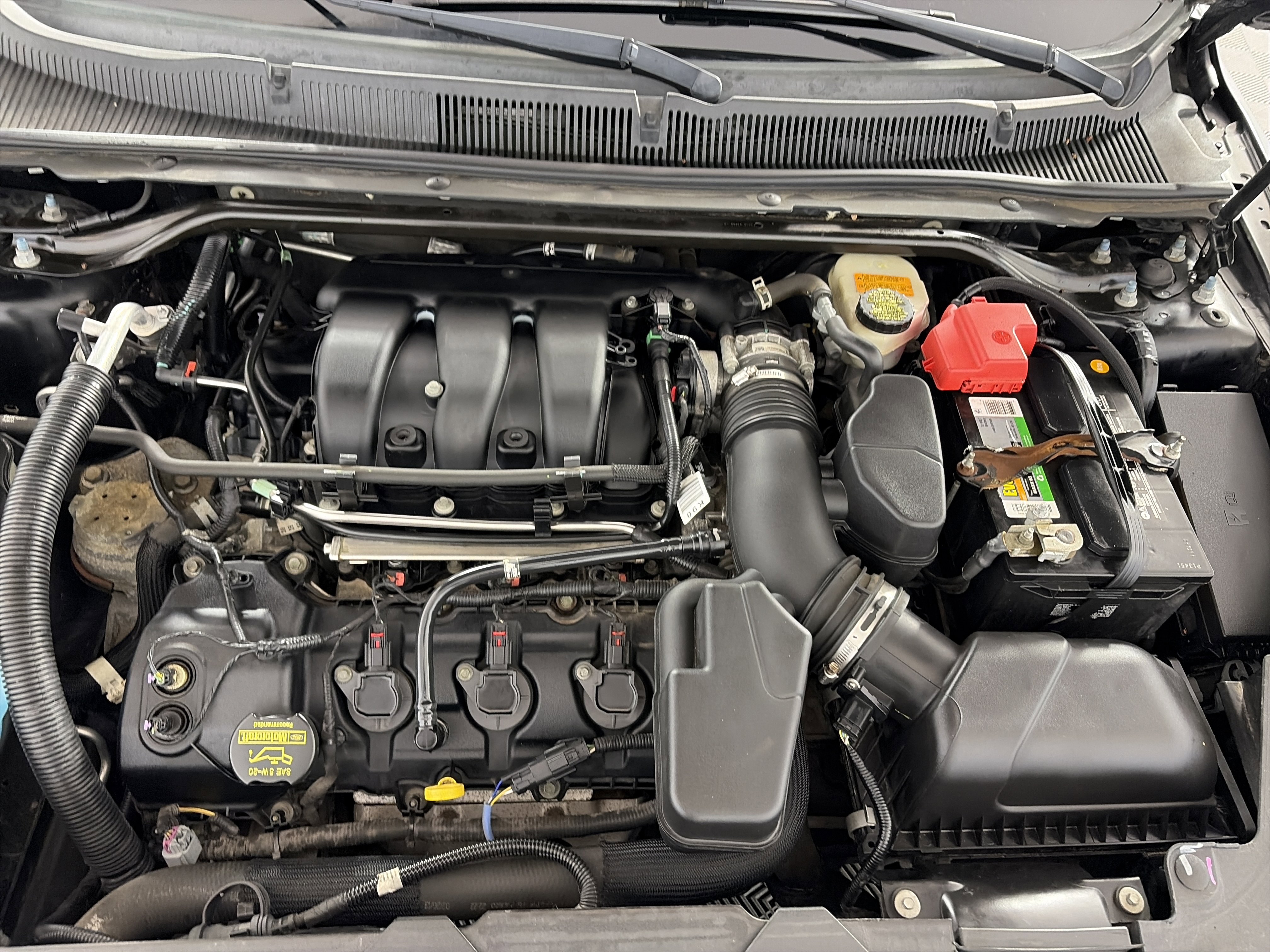 Used 2013 Ford Taurus SE image 11