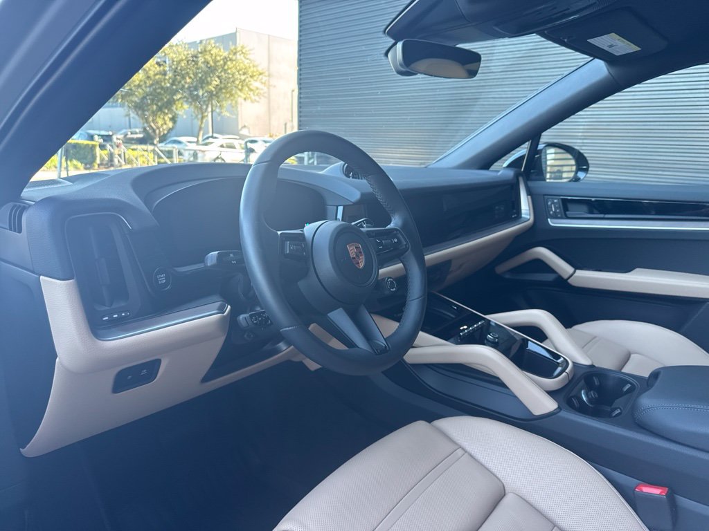 Certified 2026 Porsche Cayenne Coupe AWD/4WD image 7