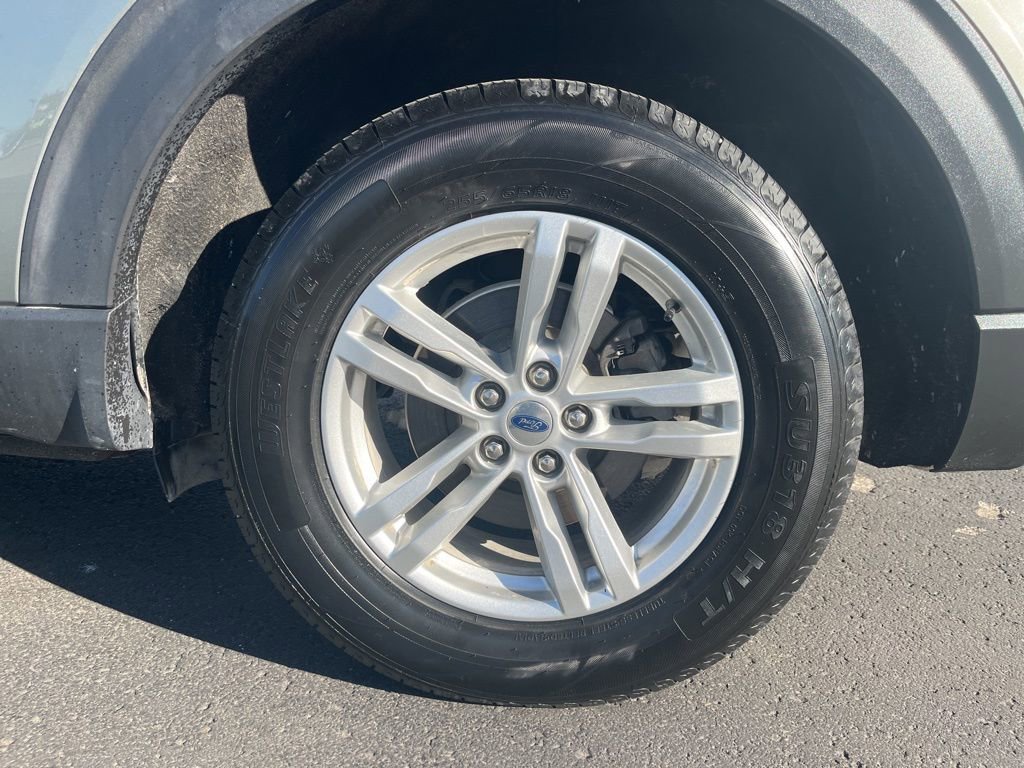 Used 2020 Ford Explorer XLT w/ Equipment Group 202A image 10