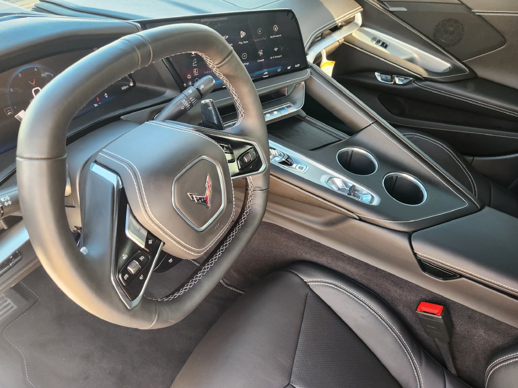 Used 2026 Chevrolet Corvette Stingray Coupe RWD image 26