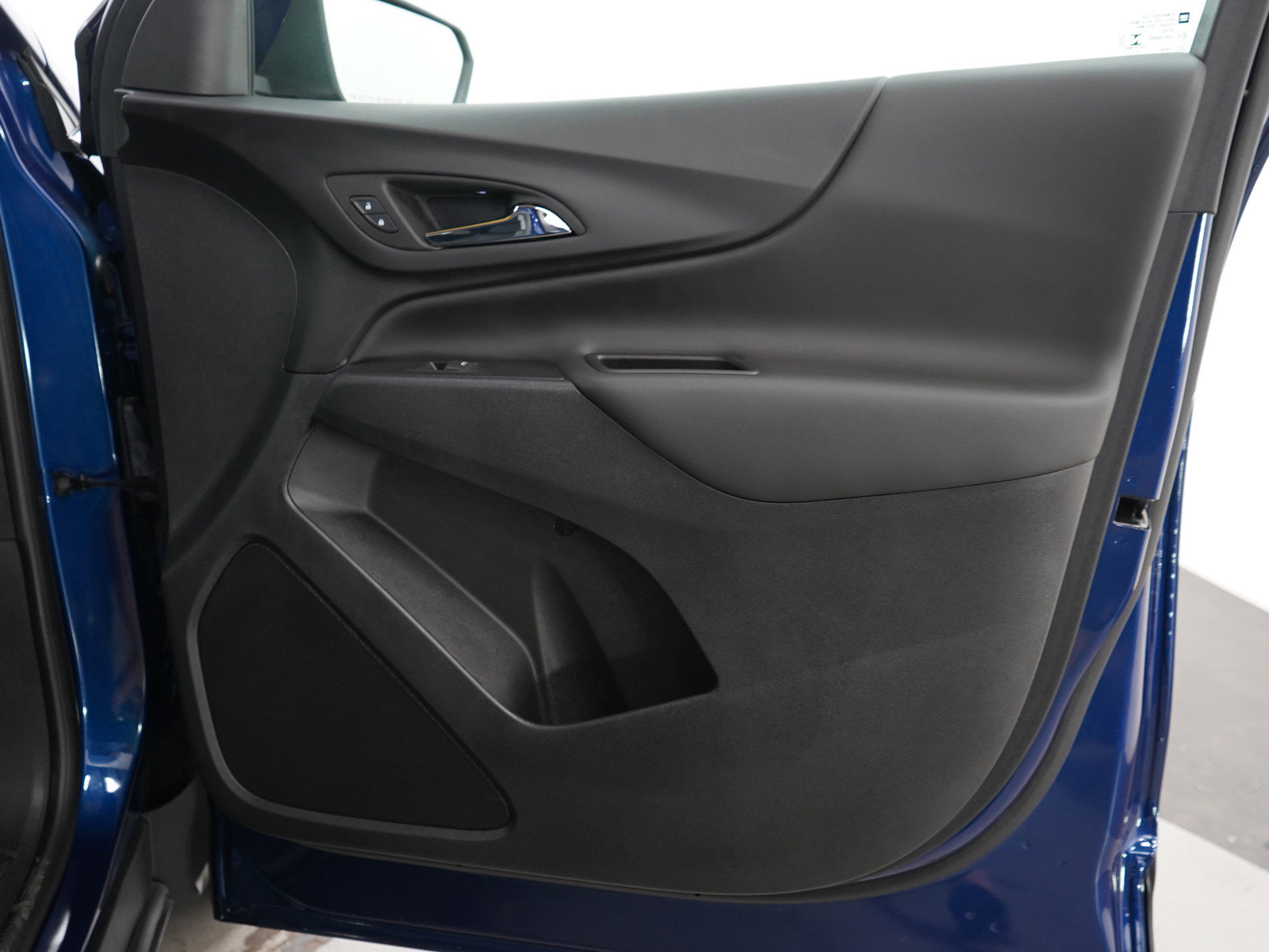 Used 2022 Chevrolet Equinox LT image 11