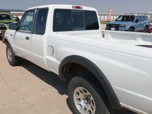 Used 2000 MAZDA B-Series Pickup 4x4 Cab Plus B4000 image 8