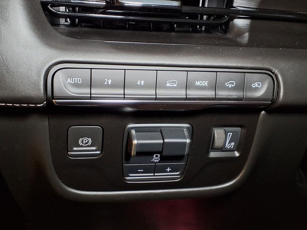 Used 2021 Cadillac Escalade ESV Sport Platinum AWD/4WD image 13