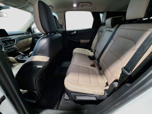 Used 2020 Ford Escape Titanium AWD/4WD image 23