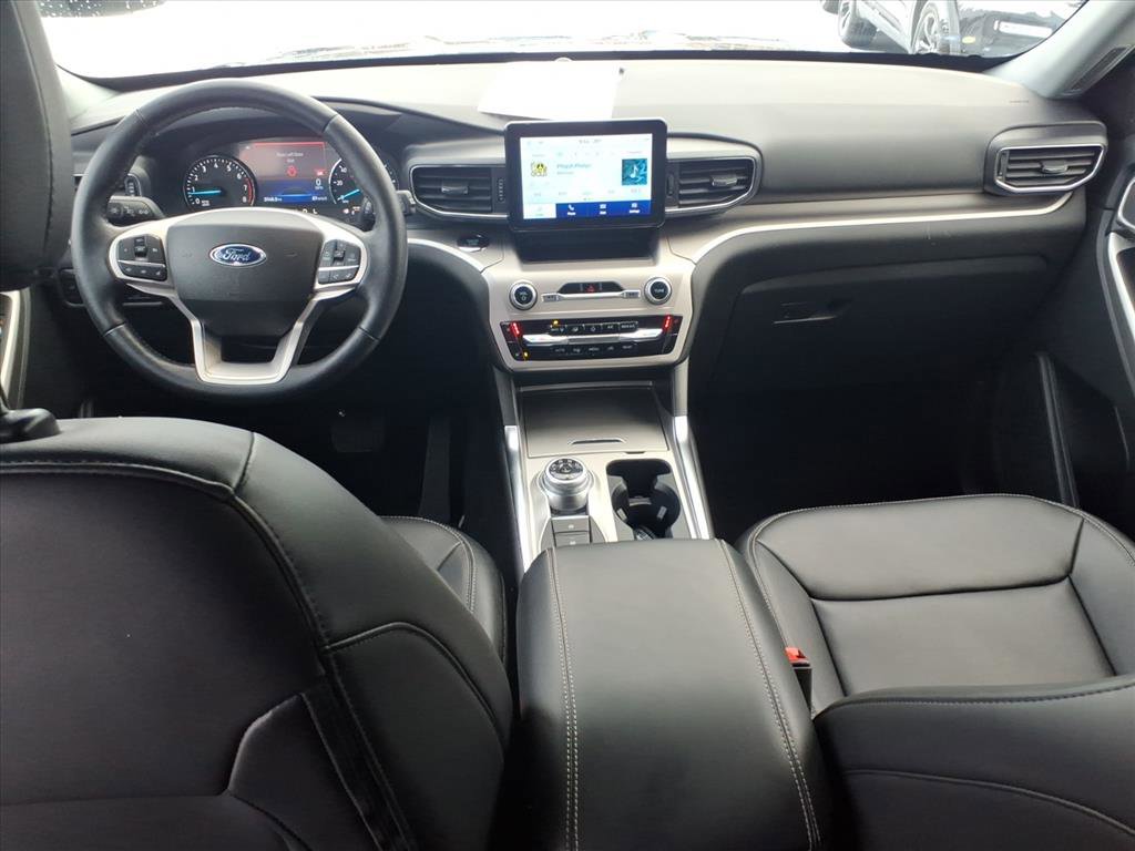 Certified 2023 Ford Explorer XLT w/ Equipment Group 202A image 11