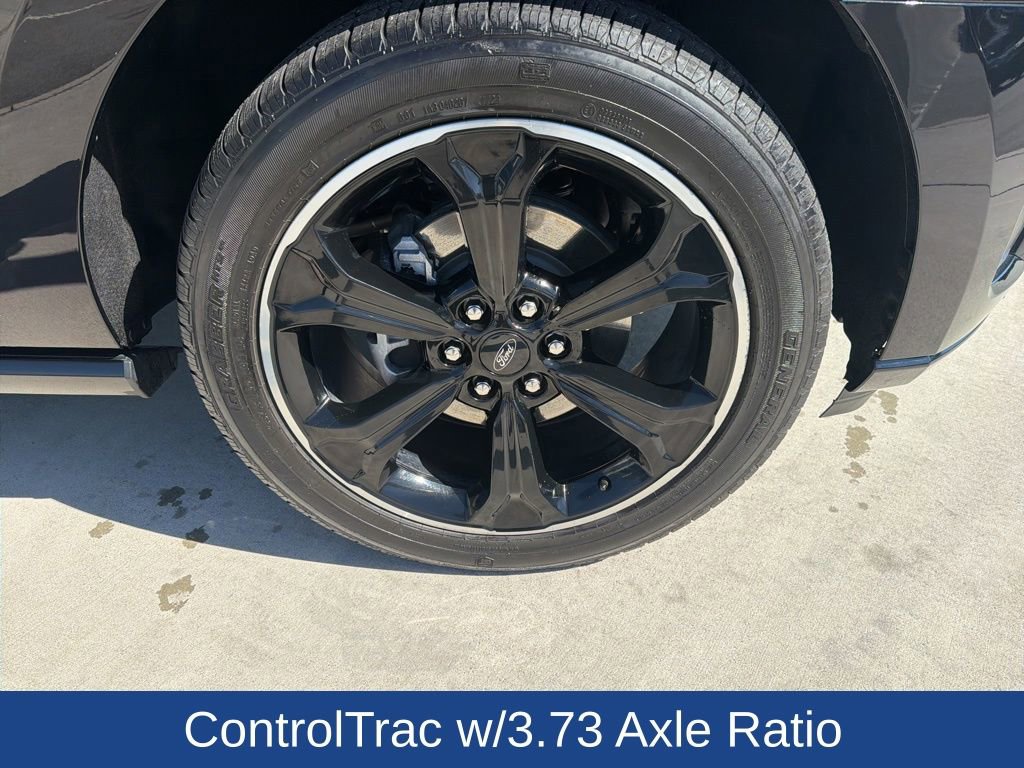Used 2023 Ford Expedition Limited AWD/4WD image 12