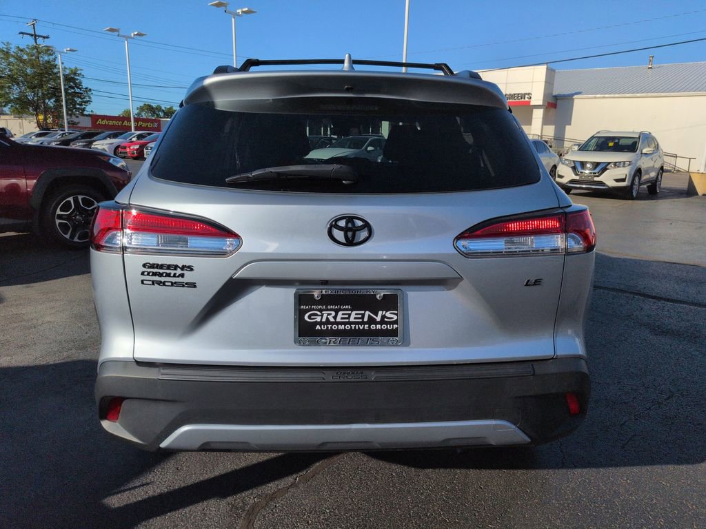 Certified 2023 Toyota Corolla Cross LE FWD image 4