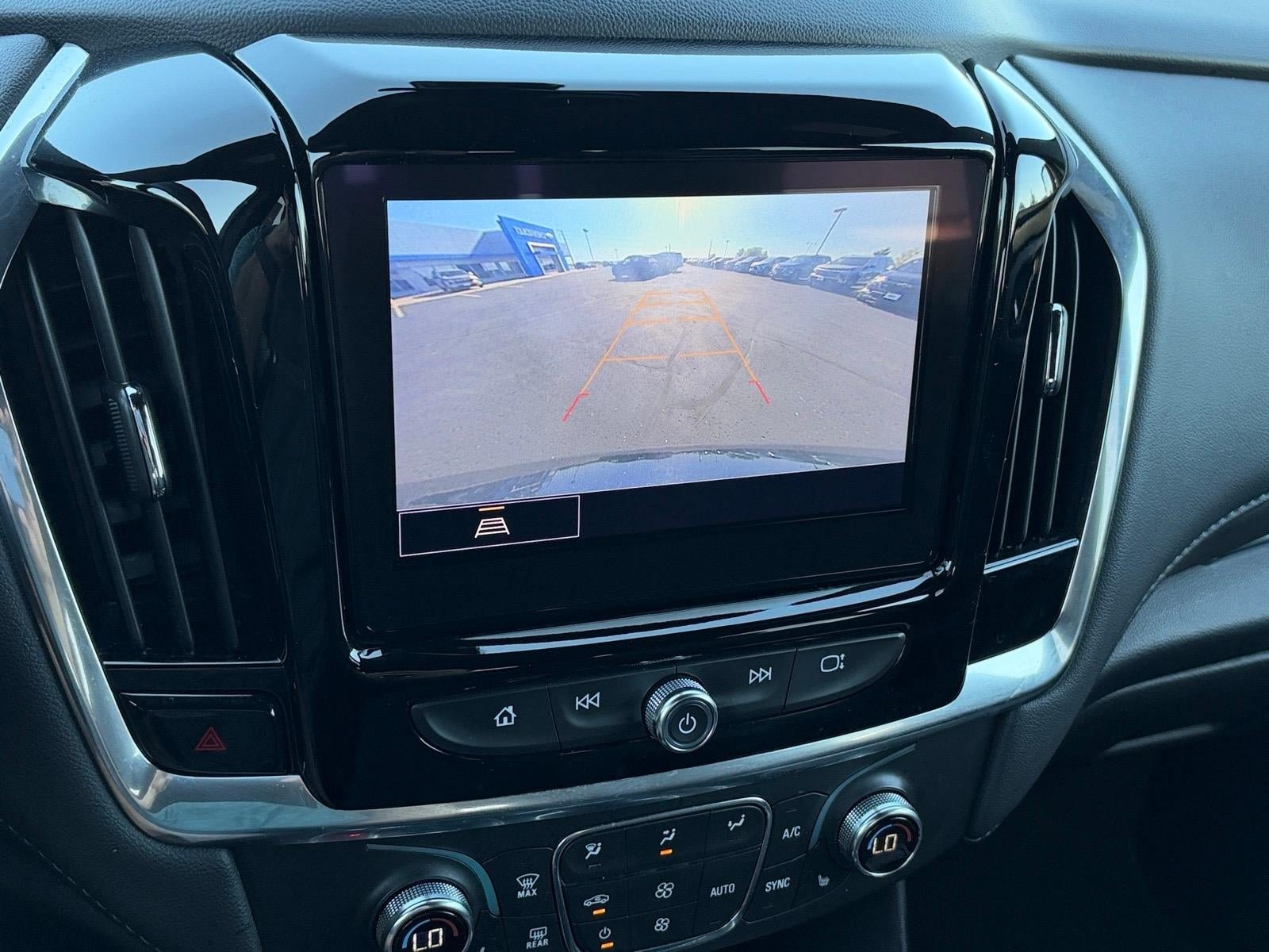 Used 2023 Chevrolet Traverse LT AWD/4WD image 15