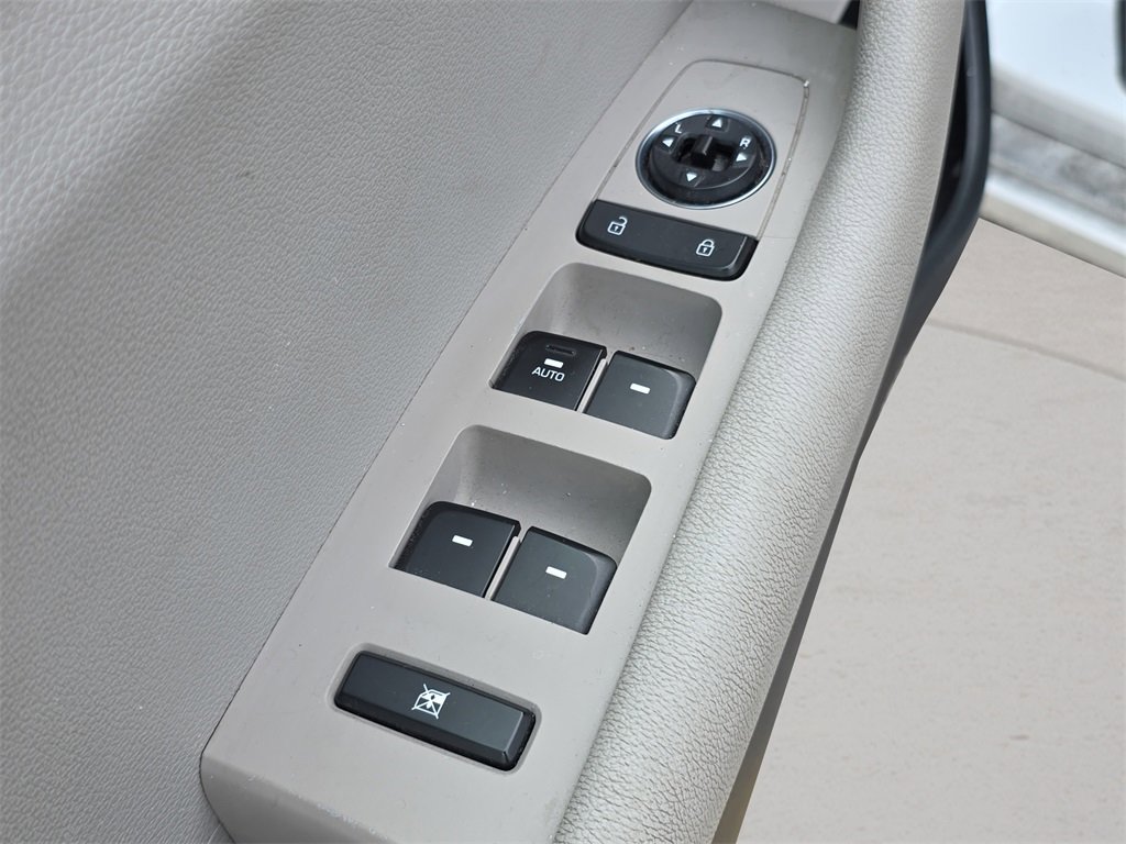 Used 2016 Hyundai Sonata SE w/ Cargo Package image 15