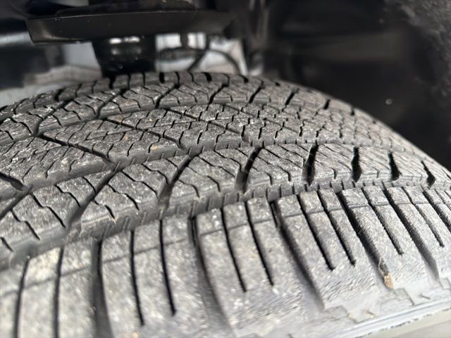 Used 2021 Jeep Cherokee Latitude Lux 80th Anniv w/ Quick Order Package 26U 80TH image 27