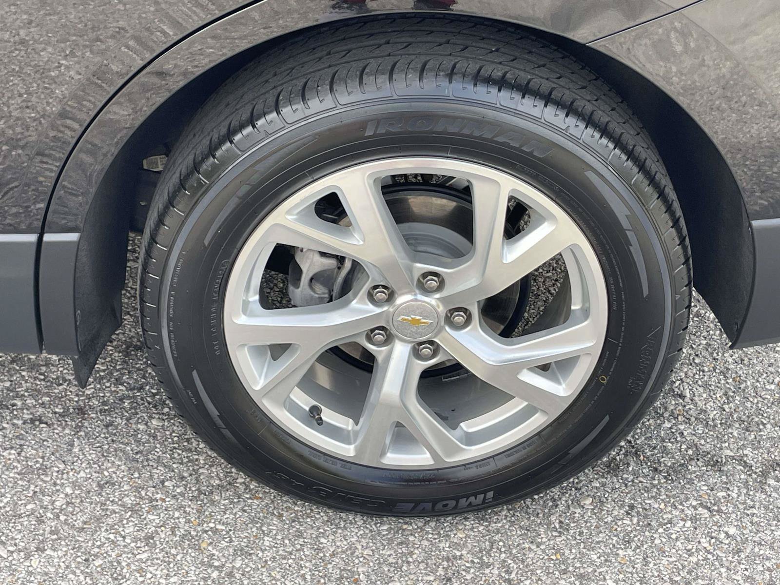 Used 2019 Chevrolet Equinox Premier FWD image 9