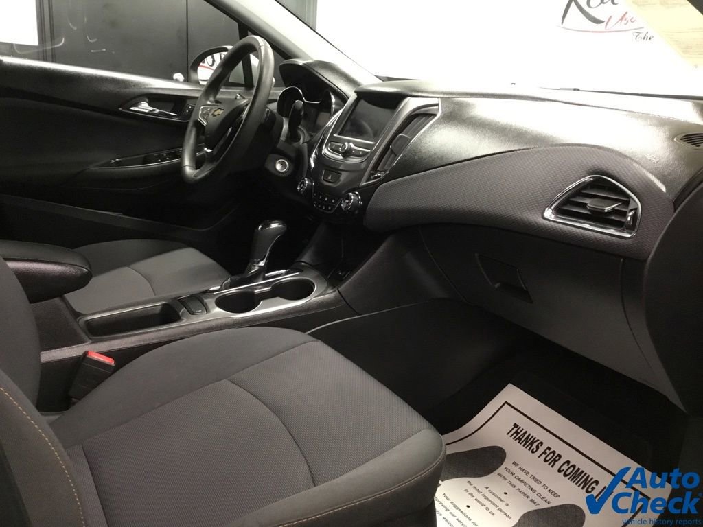 Used 2019 Chevrolet Cruze LS w/ LS Fleet Convenience Package image 36
