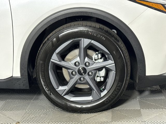 New 2026 Kia K4 FWD image 10
