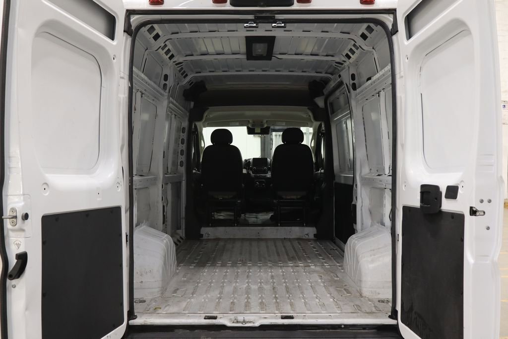 Used 2025 RAM ProMaster 2500 w/ Convenience Group FWD image 8