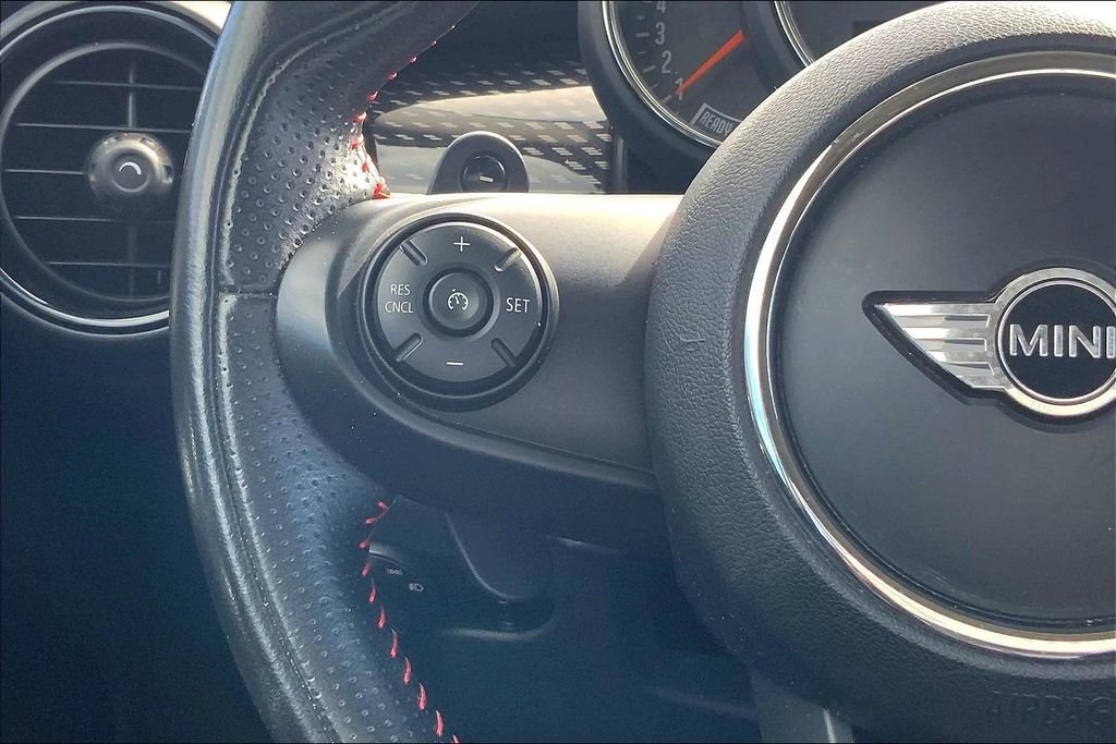 Used 2018 MINI Cooper S image 16