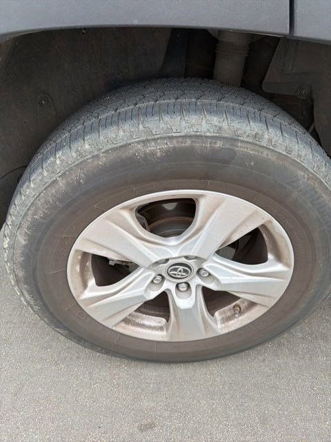 Certified 2019 Toyota RAV4 XLE FWD image 8