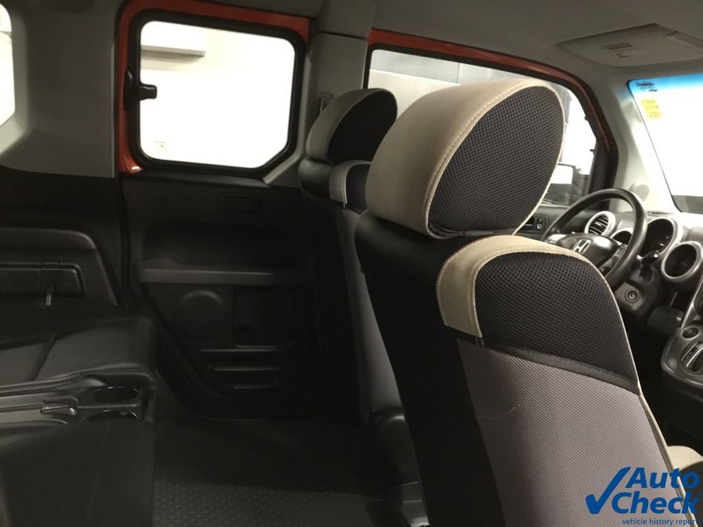 Used 2005 Honda Element LX image 29