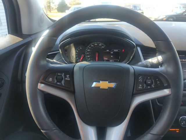 Used 2020 Chevrolet Trax LT w/ Driver Confidence Package image 13